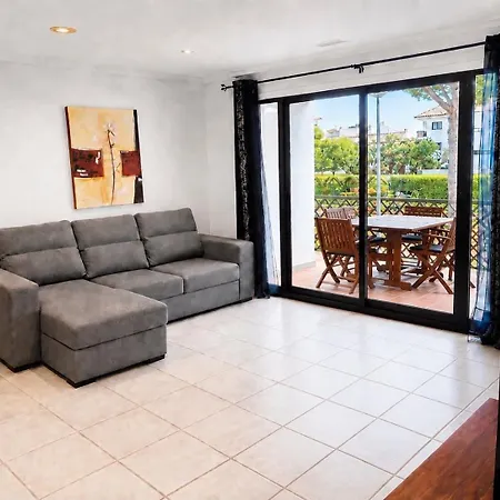 Seaside 1Bdr W 2 Bathrooms, Ac, Pool