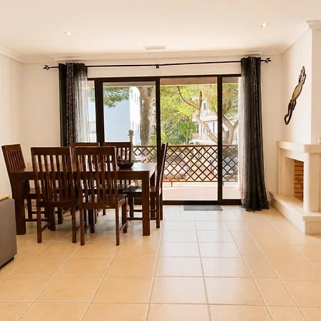 Seaside 1bdr W 2 Bathrooms, Pool *